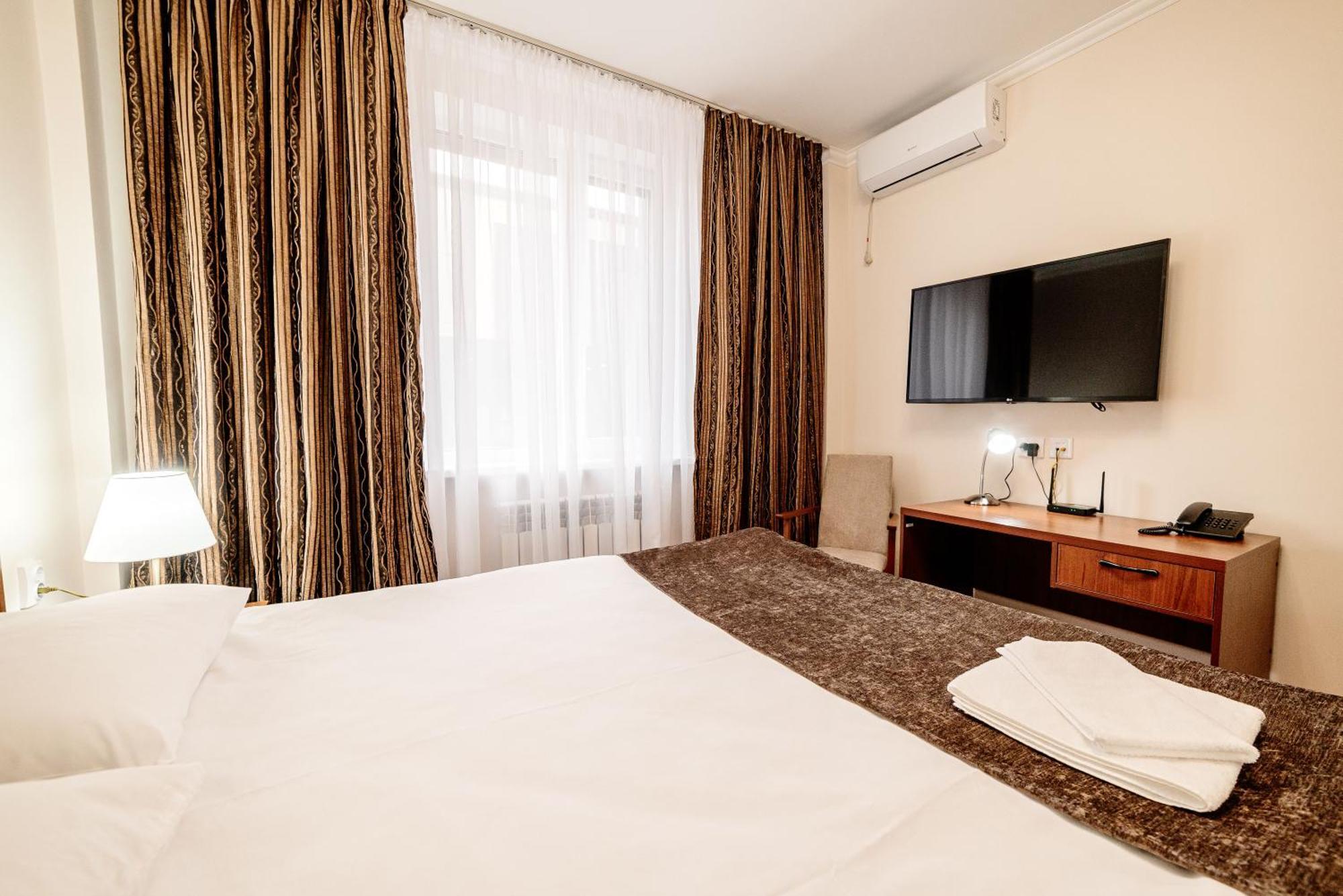 Chagala Hotel Aksai Aksay Esterno foto